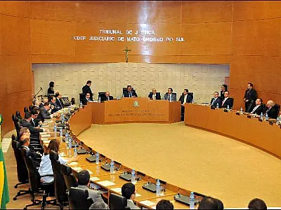 Juízes e desembargadores podem receber auxílio-transporte de até R$ 6 mil por mês