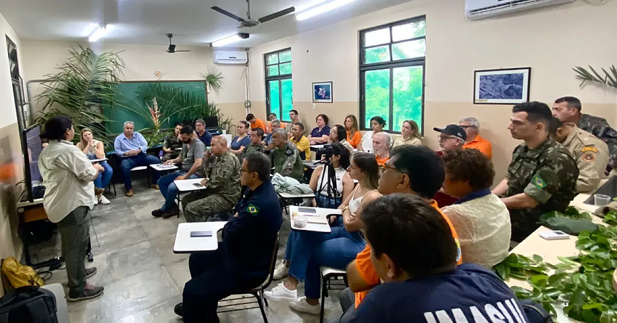 Ação reúne produtores e moradores do entorno do Parque Estadual para discutir manejo do fogo