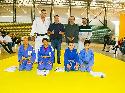 Prefeitura repassa material esportivo de Judô para programa Luta pela Cidadania