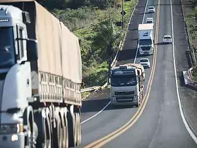 Tráfego de caminhões na BR 262 e Estrada Parque Piraputanga é debatido na Assembleia