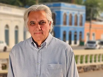 Entrevista com o candidato Delcídio do Amaral é adiada para terça-feira, 17