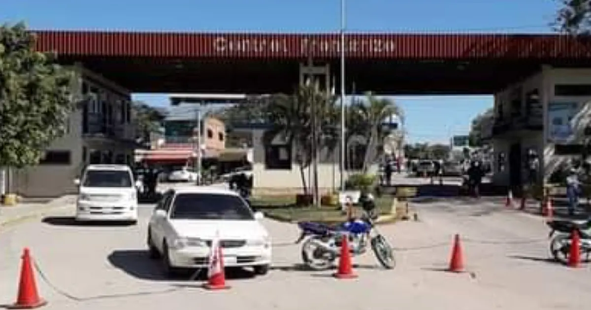 Santa Cruz entra em greve por 24 horas e fronteira com Corumbá é bloqueada