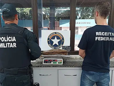 Jovem boliviano é preso com maconha em fundo falso na bagagem