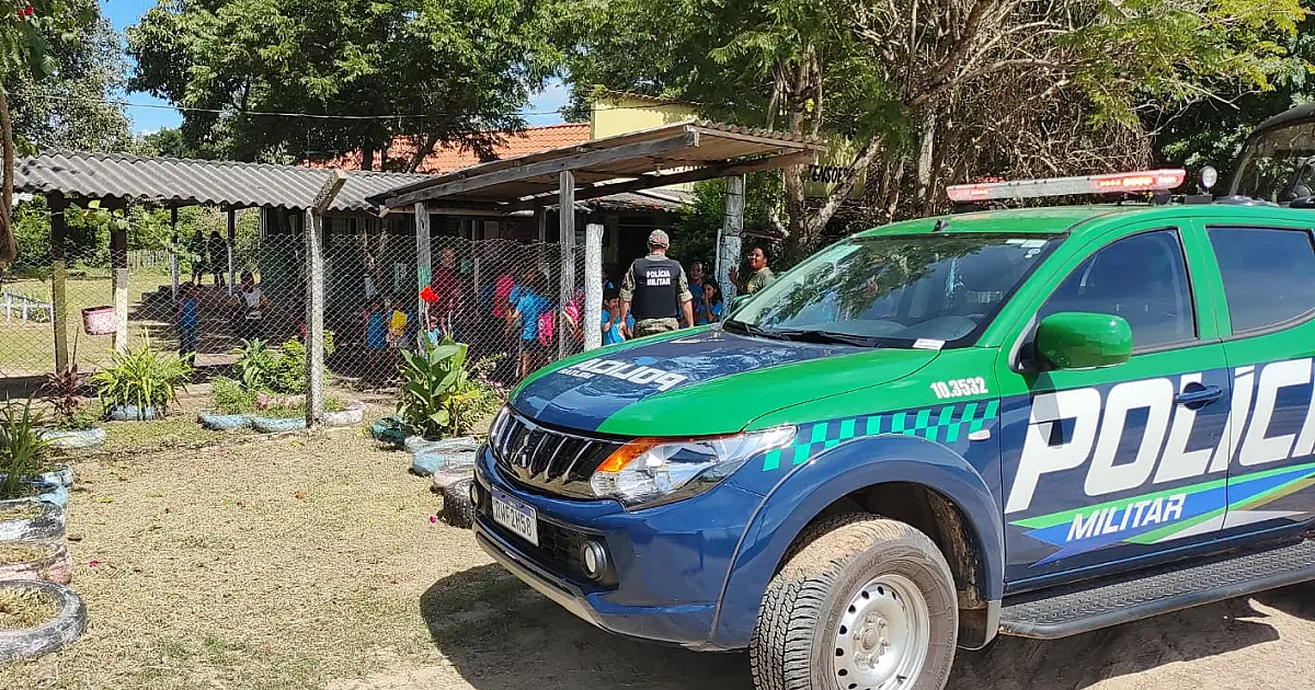 Lei municipal de 2017 permite vistoria nos materiais escolares dos estudantes