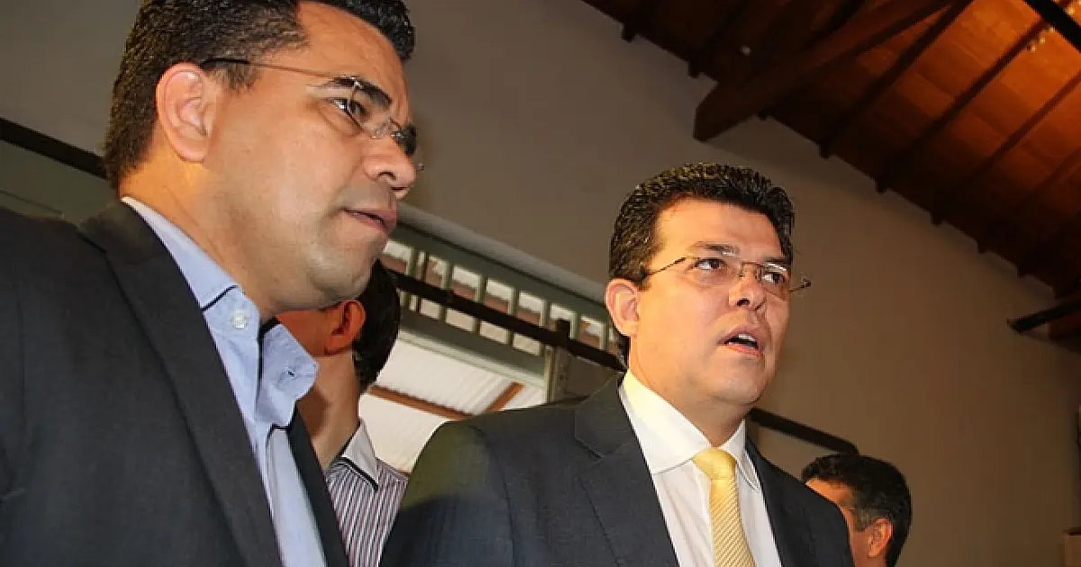 Juiz não vê troca de favores nem funcionários fantasmas e absolve Olarte e ex-secretário