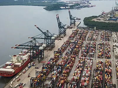 Entre em vigor o 'tarifaço' dos EUA sobre parte de exportações brasileiras