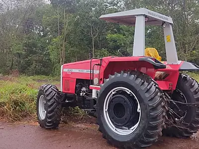 Ladrão abandona trator em estrada de MS após furtar em fazenda