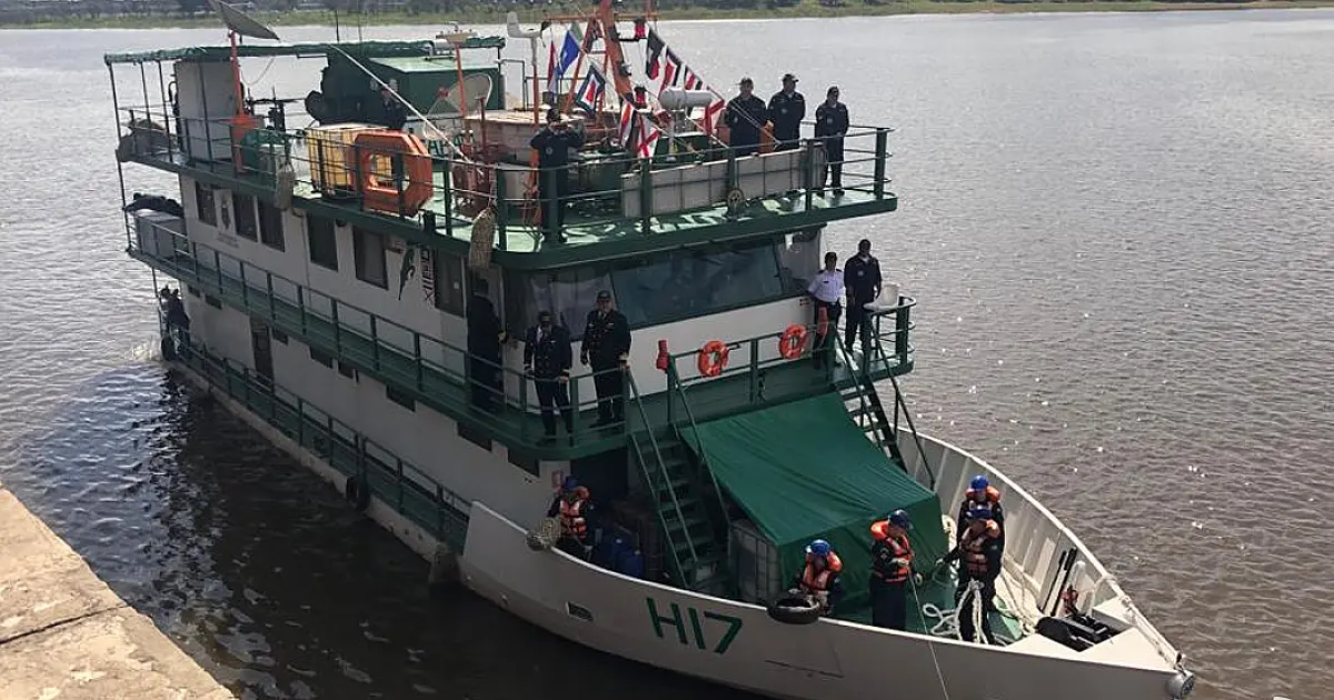 Marinha do Brasil entrega cartas náuticas da Hidrovia Paraguai-Paraná à Armada Paraguaia