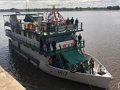 Marinha do Brasil entrega cartas náuticas da Hidrovia Paraguai-Paraná à Armada Paraguaia