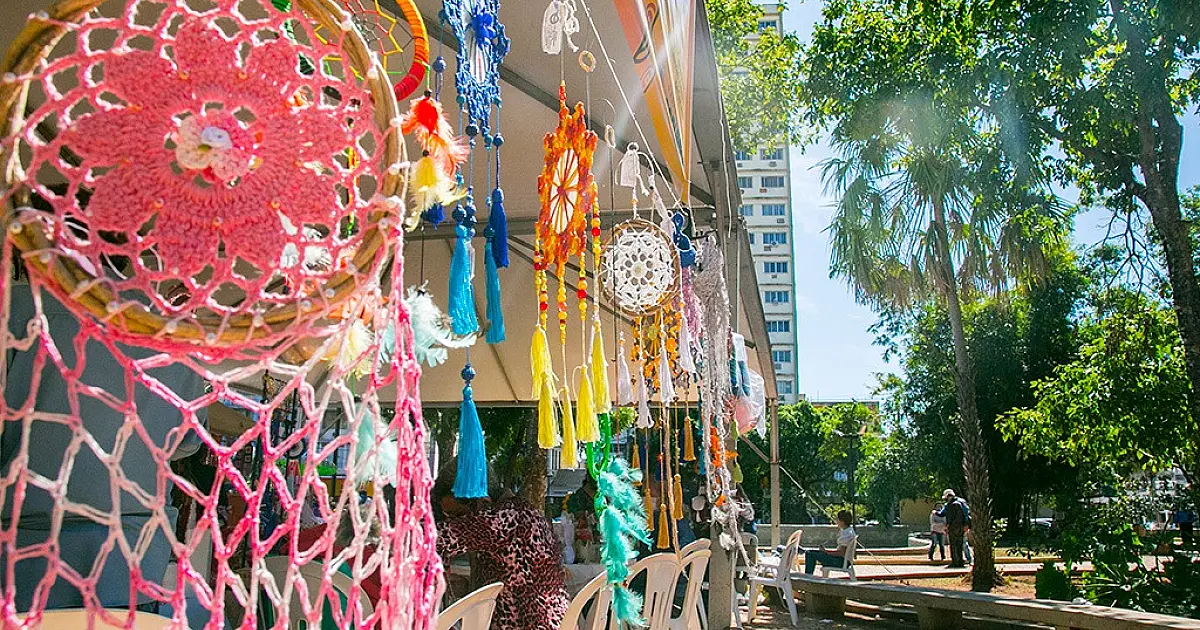 Sexta e sábado tem Jardim do Artesanato na Praça da Independência