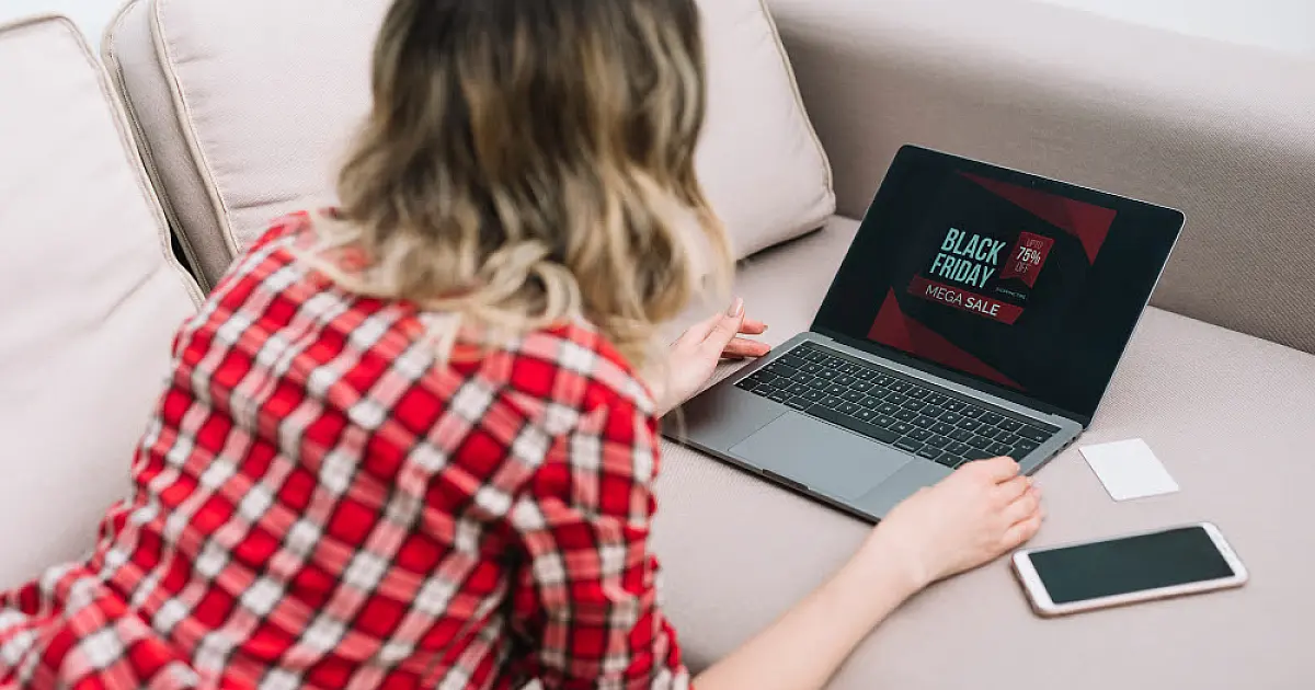Lojistas virtuais estão otimistas para a Black Friday e darão maiores descontos do ano na data
