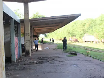 Homem morto à facadas na antiga estação ferroviária tinha diversas passagens pela polícia