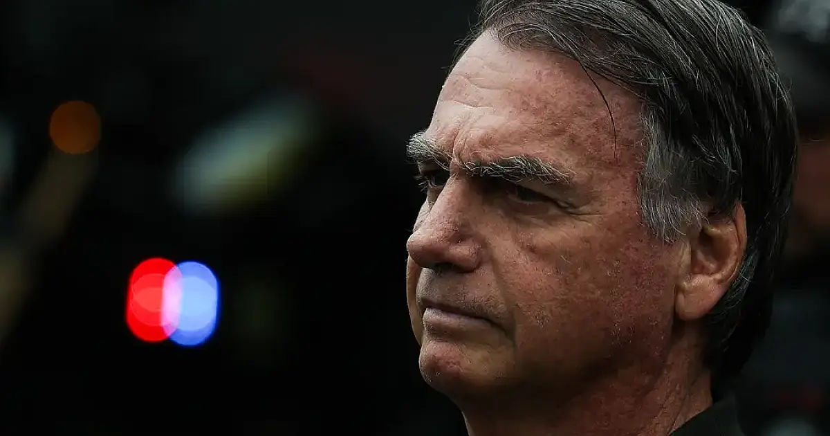 Primeira Turma do STF forma maioria para manter prisão de Bolsonaro