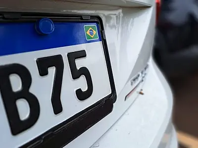 Junho é mês de licenciar veículos com placas terminadas em 4 e 5 no Mato Grosso do Sul