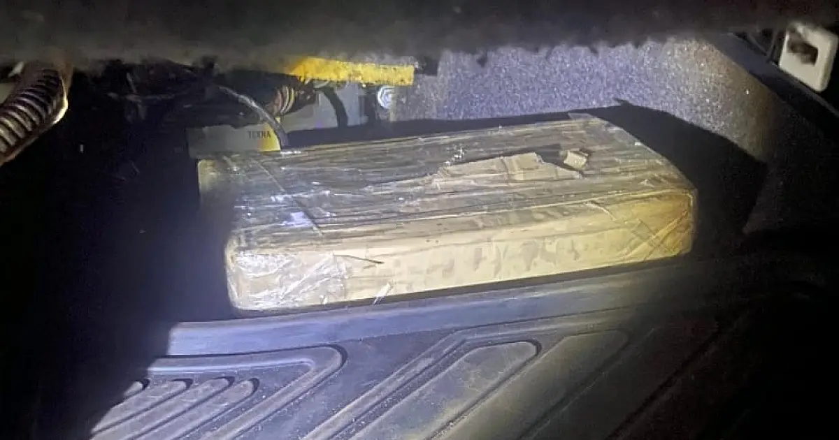 Boliviano é preso com pasta base que seria devolvida na Bolívia