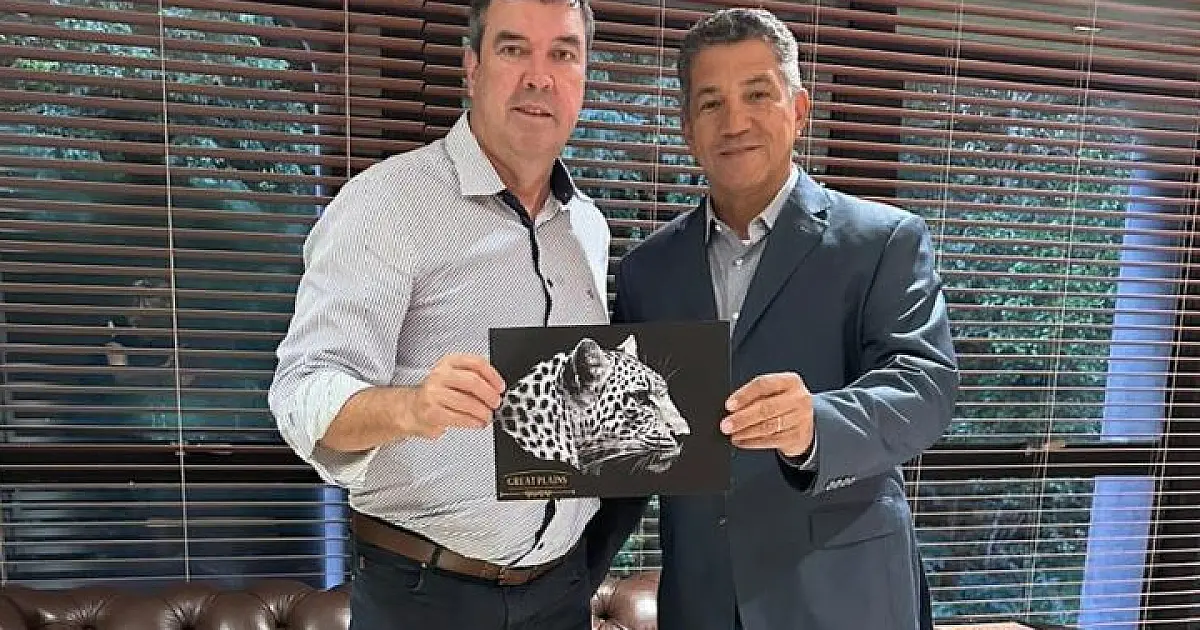 Interessados em investir no turismo do Pantanal, empresários convidam Riedel para safári na África