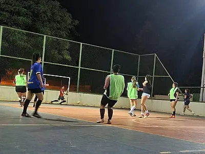 UFGD abre vagas gratuitas para treino de futsal feminino