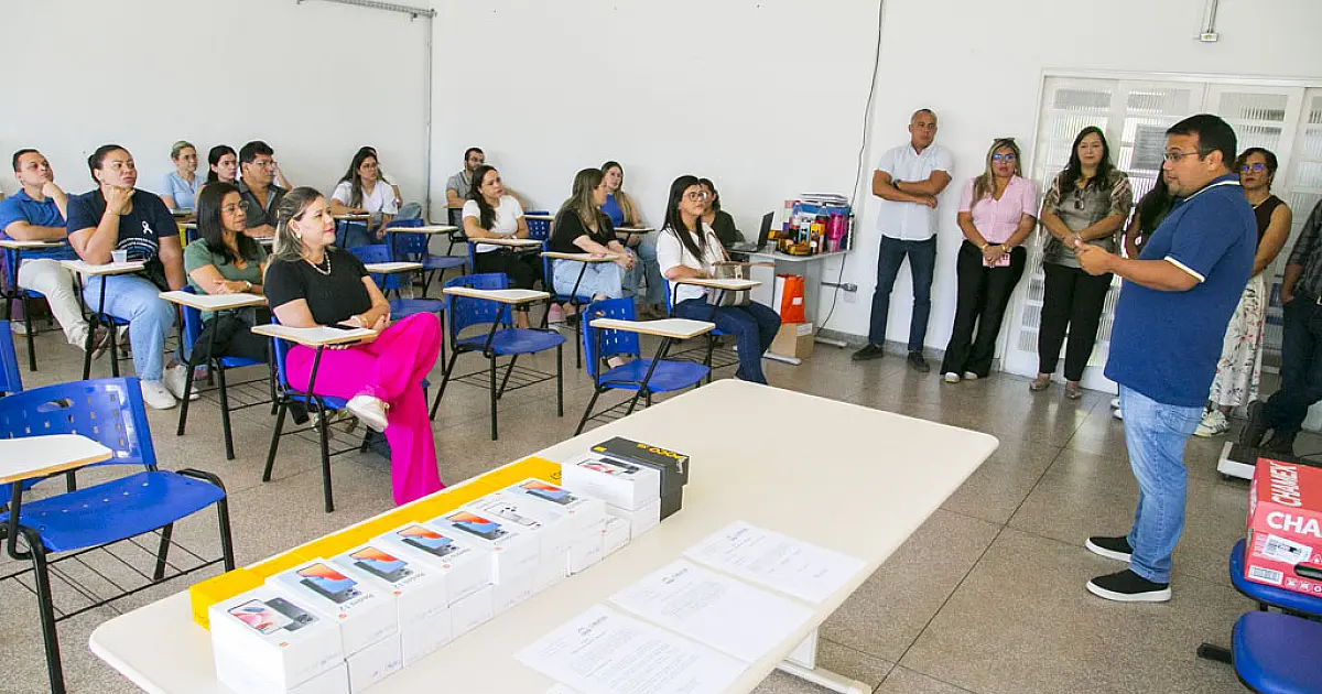 Unidades de Saúde recebem celulares para restabelecer contato com a população