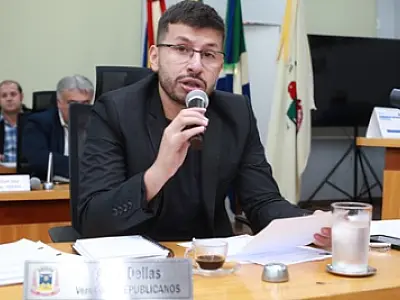 Obra de escola preocupa e vereador pede informações sobre conclusão de reforma