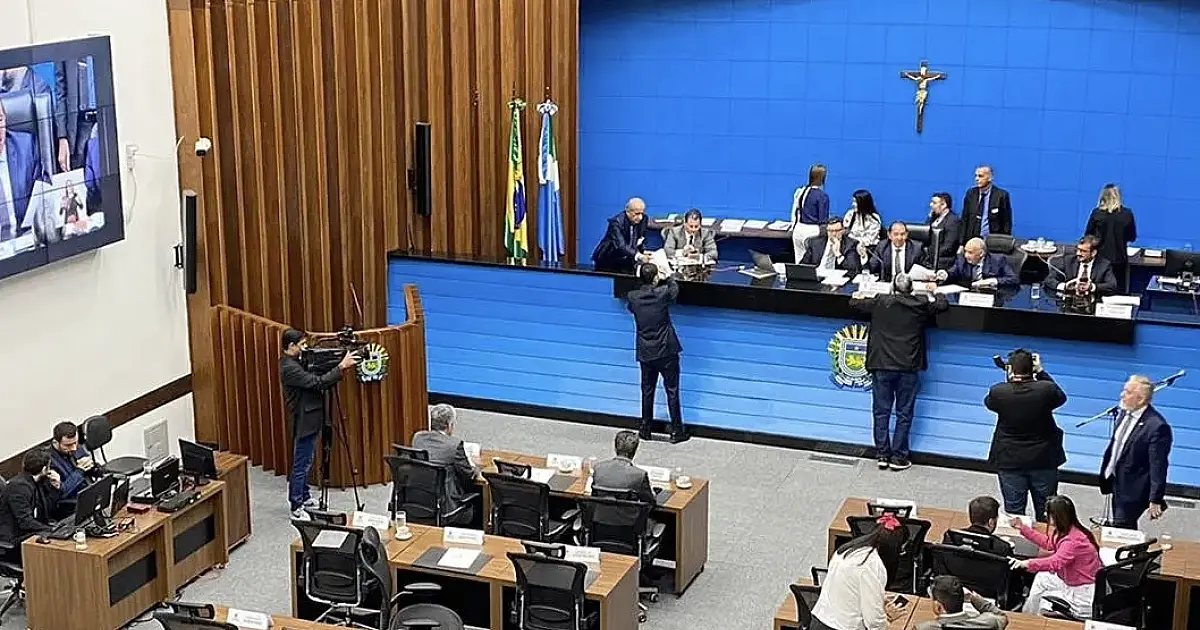 Isenção de IPVA para carros com conversão para GNV e outros projetos foram aprovados na semana