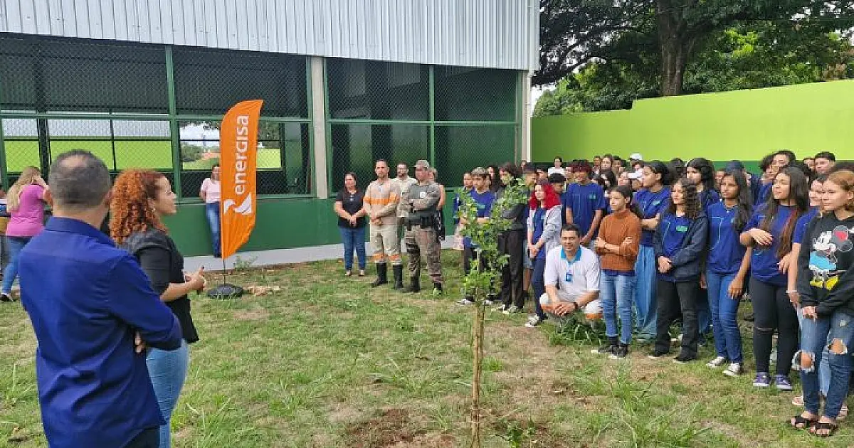 Escola Estadual Nathércia Pompeo recebe projeto de educação ambiental em parceria com a Energisa