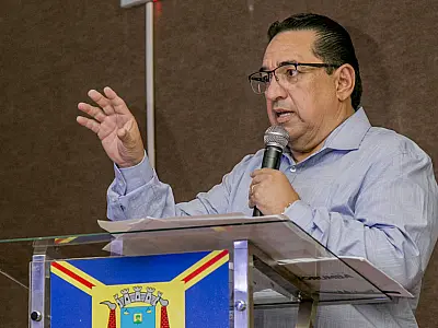 Defesa de Iunes diz que vai recorrer a multa aplicada por divulgação de pesquisa irregular