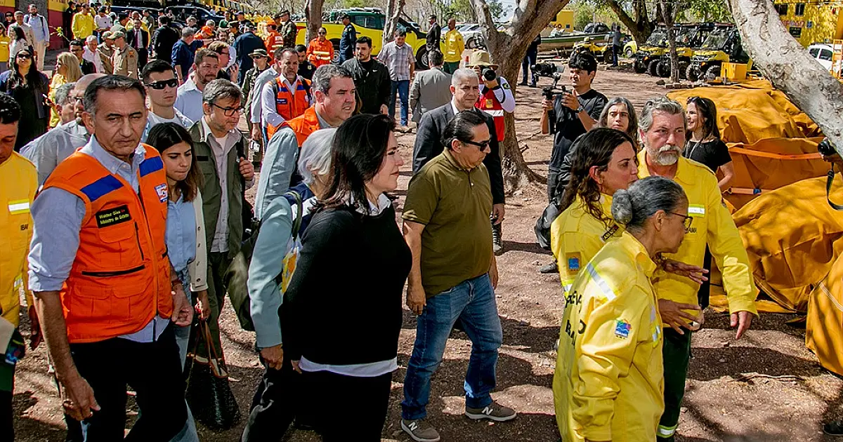 Prefeito acompanha comitiva interministerial e destaca união para combater fogo no Pantanal