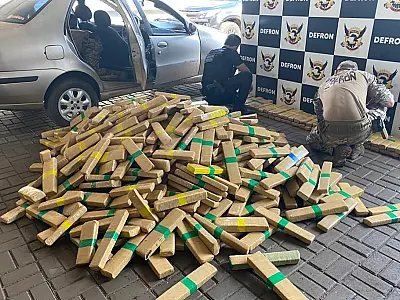 Receita Federal intercepta mais de 600 kg de Maconha e apreende cerca de R$ 240 mil em mercadorias