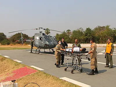 Homem com crise renal é resgatado por helicóptero no Porto Índio