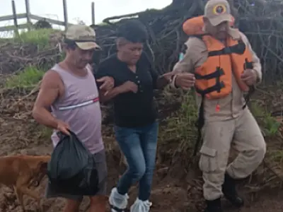 Mulher com dores na região torácica é resgata de lancha em Domingo Ramos