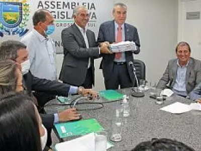 Fevereiro começa com reajuste de 10% no salário de 81 mil servidores de MS