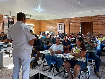 Curso de piloteiro capacitam moradores da APA Baía Negra