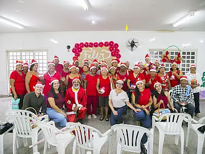 CRAS I realiza confraternização de Natal para grupo de idosos