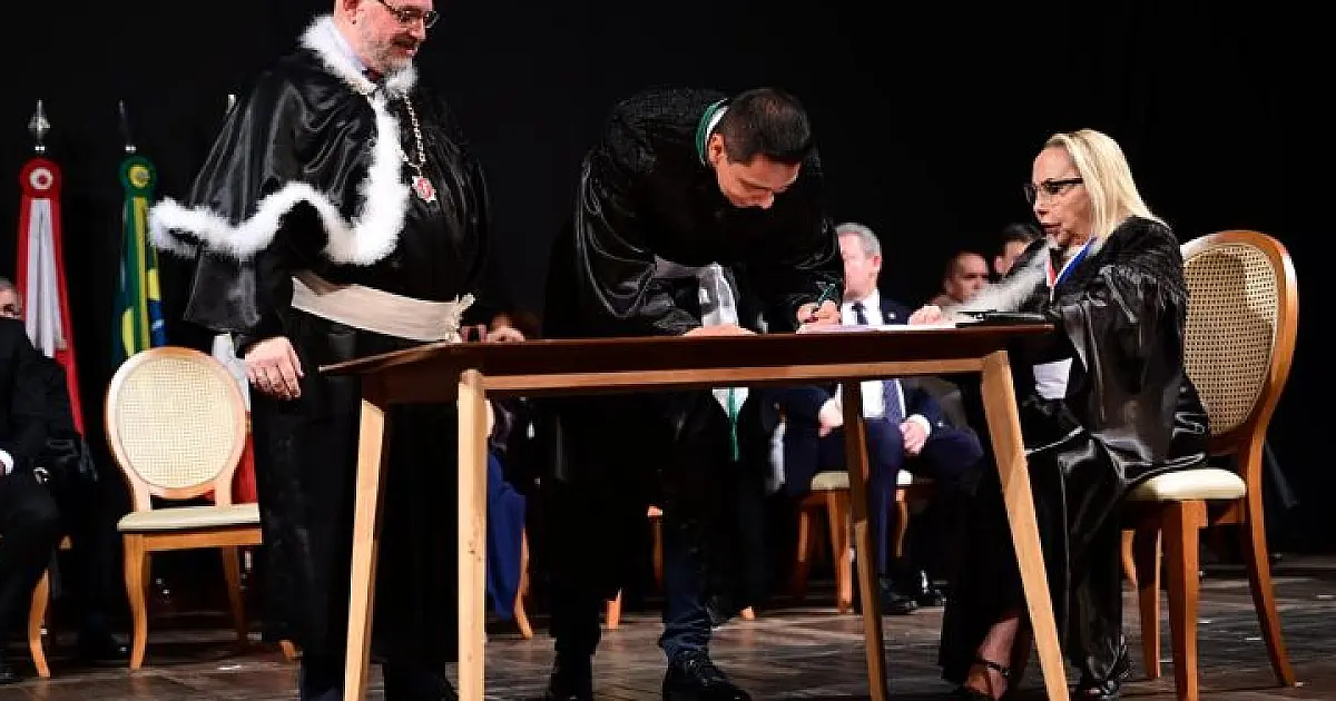 Conheça a trajetória de Fernando, 1&ordm; promotor de Justiça sul-mato-grossense de origem indígena