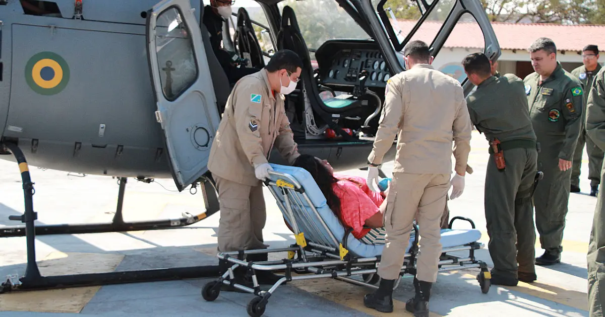 Mulher é resgatada de helicóptero sem o movimento das pernas no Paiaguás