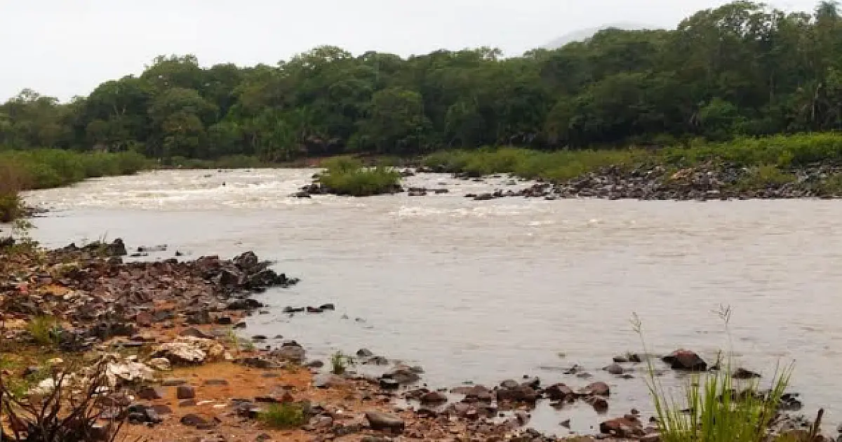 Sete pescadores são multados em R$ 4.900 por pesca predatória na cachoeira do Rio Apa