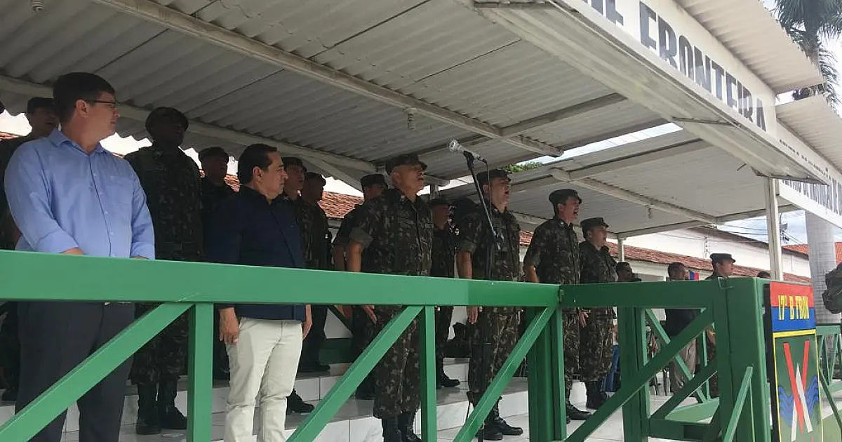 Comandante Militar do Oeste visita unidades do exército na região pantaneira
