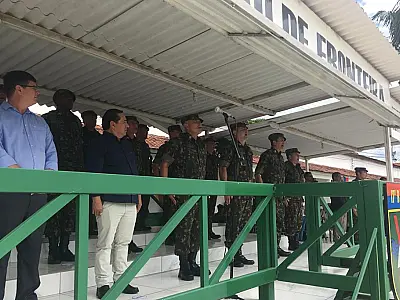 Comandante Militar do Oeste visita unidades do exército na região pantaneira
