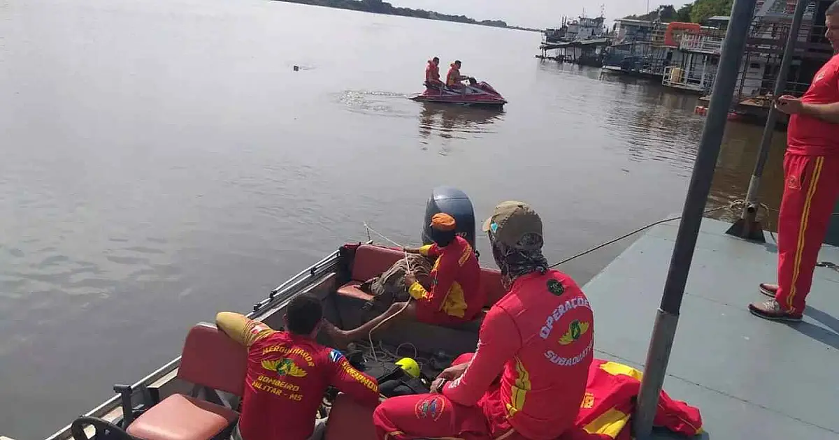 Bombeiros continuam as buscas por artesão que desapareceu no Rio Paraguai