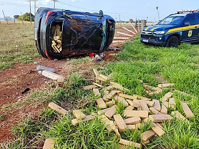 Mais de meia tonelada de maconha é apreendida em veículo recuperado