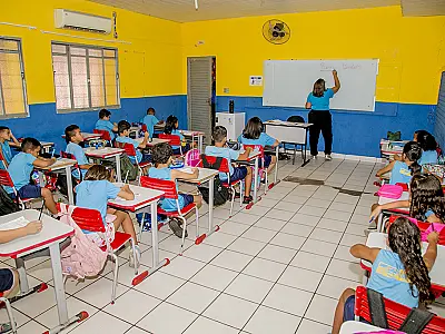 Curso gratuito capacita professores da REME para acolher alunos migrantes
