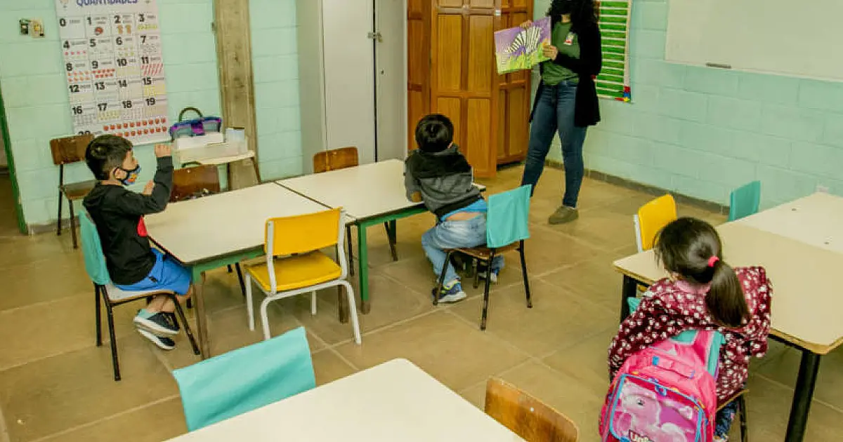 Classificação de processo seletivo simplificado para professores é divulgada por Prefeitura