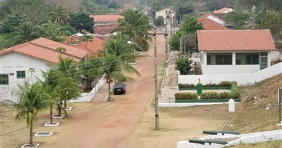 Moradores de Forte Coimbra cobram por água tratada