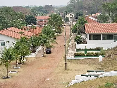Moradores de Forte Coimbra cobram por água tratada