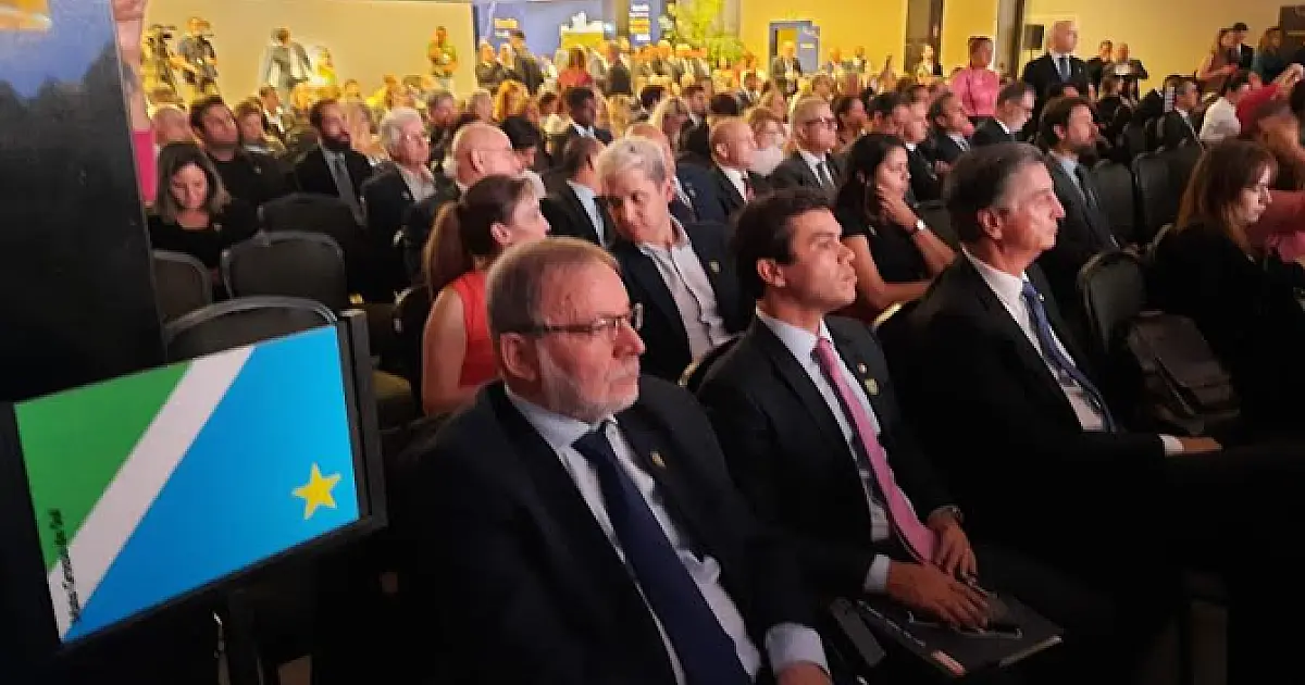 Mato Grosso do Sul entrega agenda institucional com demandas do setor terciário ao governo federal