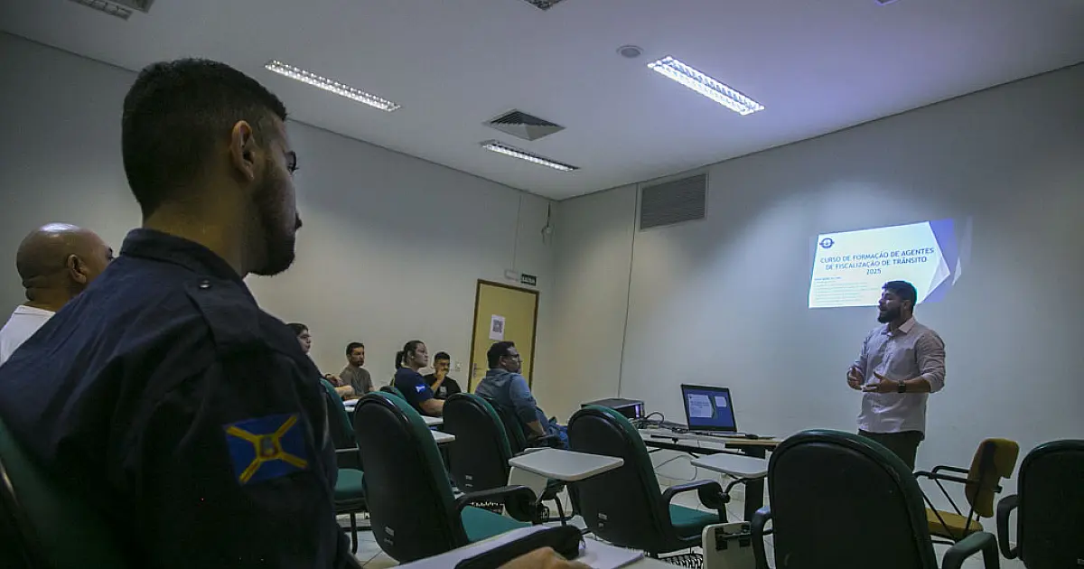 Agentes de Trânsito e Guardas Municipais passam por capacitação obrigatória
