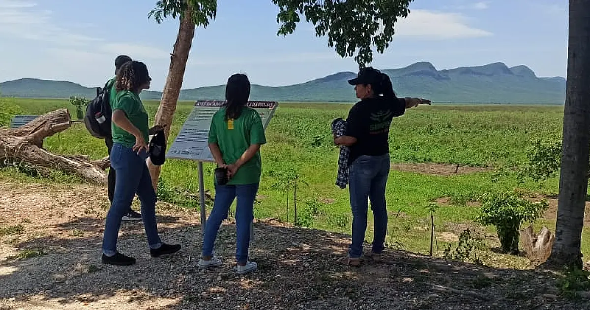 Estudantes da Rede Estadual em Corumbá falam sobre preservação em visita à APA Baía Negra