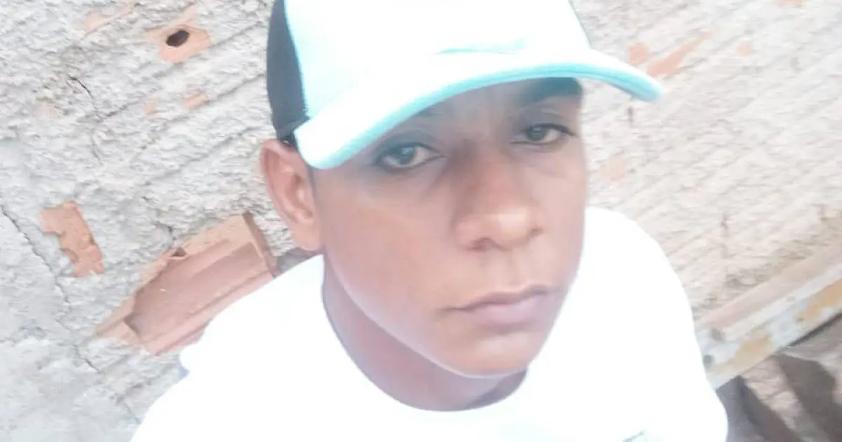 Família faz apelo na internet para encontrar rapaz desaparecido