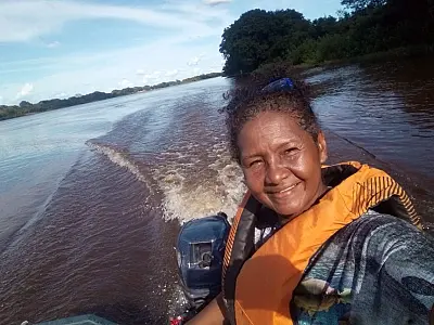 Pescadora profissional, Sarlidei diz que por pouco não virou comida de onça