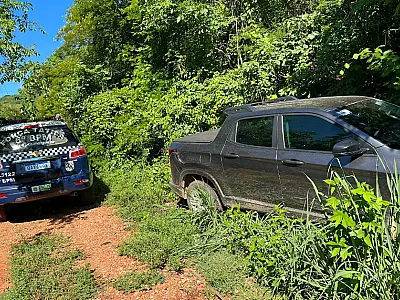 Acusado de roubo é preso e entrega dois comparsas